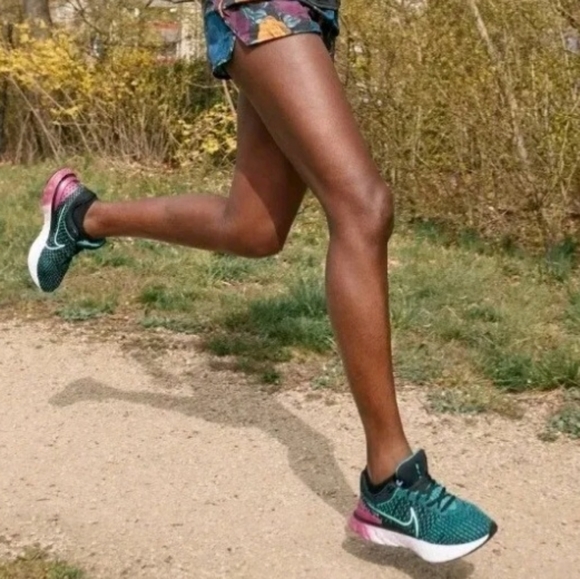 New  Nike React Infinity Run Flyknit 3 Black Pink Prime Dynamic  Women's 8, 9.5 - Picture 10 of 17